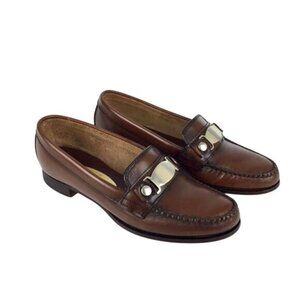 Vintage Lady Bostonian Womens Brown Leather Loafers Silver Buckle Detail size 6